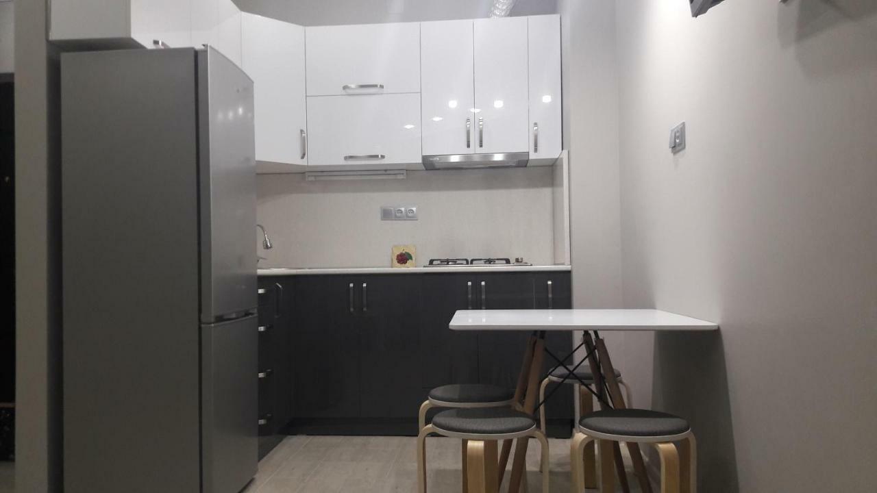 E-Home バトゥーミ エクステリア 写真